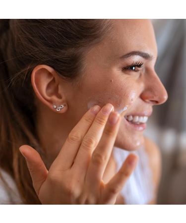 Amazon Basics Moisturizing Water Gel 1.7 Ounces 1-Pack - Buy Online on GoSupps.com