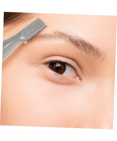 Shop Hemoton Care Miss Pink Eyebrow Trimmer - Precision Grooming for Flawless Brows | International Shipping Available - Buy Online on GoSupps.com