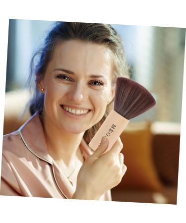 FRCOLOR Record Cleaning Brush Make up Face Makeup Foundation Makeup Brush Face Blending Highlighter Makeup Brush Concealer Brush Wooden Handle Fluffy Miss - Buy Online on GoSupps.com