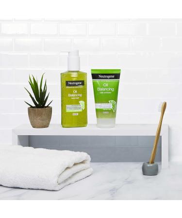 Neutrogena Oil Balancing Daily Exfoliator 150ml - Revitalize Skin with Gentle Exfoliation - Buy Online on GoSupps.com
