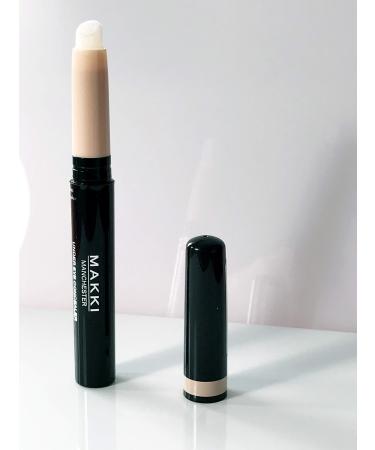 Makki 01 Long Lasting Cream Foundation Light Beige Buildable Cover Silky Non-Greasy Finish Long Lasting Matte Finish