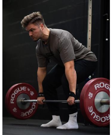 Professional Padded Lifting Straps - 60 cm for Strength Training & Bodybuilding | Unisex Fitness Aid - Athletics Aesthetics - Buy Online on GoSupps.com