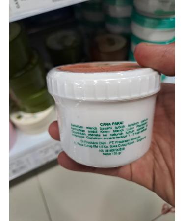 Pradasari Bath Scrub Bengkoang (Yam Bean) 135 Gram - Buy Online on GoSupps.com