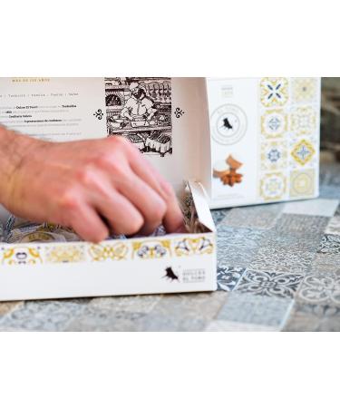 El Toro - Case of 350 g of Polvorones el Toro almonds - Valladolid (Tordesillas) - Made with almonds - Handmade product - Christmas sweets - traditional recipe Pink - Buy Online on GoSupps.com