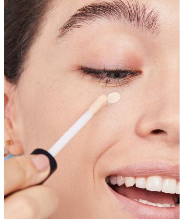 Buy Manhattan Powder Mat Camouflage Concealer 300 Medium - Matt Cr me for Dark Circles & Blemishes 7ml with Applicator | International Shipping - Buy Online on GoSupps.com