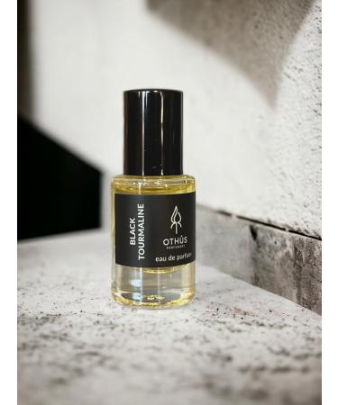 Amber Natural Perfume Rollerball 5 ml - Bitter Orange Nutmeg Black Spruce Carnation Tonka Bean Labdanum - Eau de Parfum - Buy Online on GoSupps.com