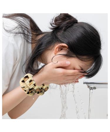 Buy Andiker Microfiber Manhole for Facial Washing - Spa Wrist Bands for Women & Girls - Leopard Print (3 Pairs) - International Shipping - Buy Online on GoSupps.com