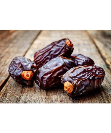 vapewaves Natural dates Medjoul 5KG fresh dates naturally sweet taste - Buy Online on GoSupps.com