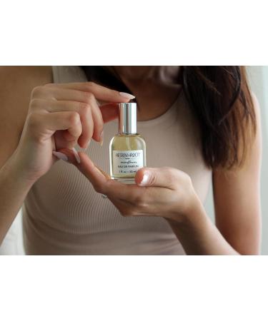 Herb & Root Tuberose Jasmine Rose & Orris Floral Fragrance for Women Clean Cruelty-Free Phthalate & Paraben-Free | Moonflower Eau de Parfum 1 fl oz  - Buy Online on GoSupps.com