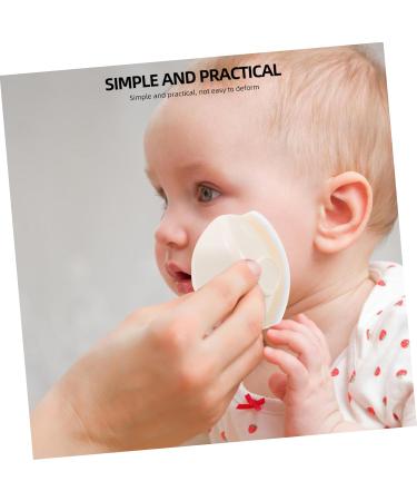 Shop Sunscreen Applicator & Makeup Brush - Ideal for Women | Blend Sunscreen & Foundation Effortlessly - Buy Online on GoSupps.com