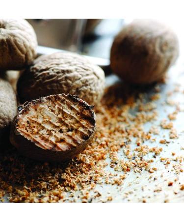 Barbe moul e noix de muscade pour puddings de fruits cr me ou sauces avec bouchon innovant SpoonklerTM Herbes et pices Pot de 46 g - Buy Online on GoSupps.com