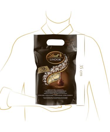 Lindt - Sachet Grand format LINDOR - Chocolat Noir 70% Cacao - C ur Fondant 1Kg (Lot de 2) - Buy Online on GoSupps.com