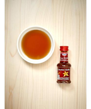 Dr. Oetker Bourbon Vanilla Extract 35ml - Enhance Pasta Desserts & Drinks with Real Vanilla Flavor - Buy Online on GoSupps.com
