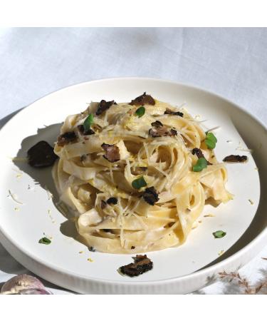 Lussiero Chili Truffle Oil - Extra Virgin Olive Oil with White Truffle Aroma & Fiery Chili | 100ml - Shop Internationally - Buy Online on GoSupps.com