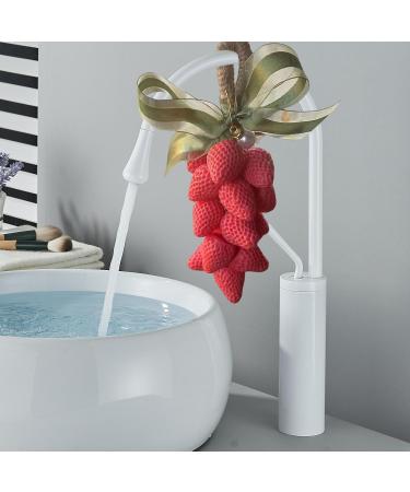 Savon Visage En Barre Forme Fraise | Savon Visage sur Cordon | Nettoyant Eclaircissant Decoratif Hydratant Pour Soin Peau Hommes Femmes Mains Corps - Buy Online on GoSupps.com