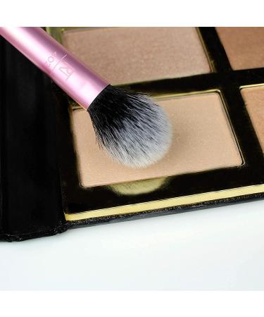 Real Techniques Setting Brush 1 by Samantha Chapman - Perfect Finish Makeup Tool - Buy Online on GoSupps.com