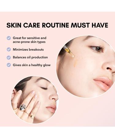 Clover Balancing Oil | Clearer Skin & Healthy Complexion | Vegan Cruelty-Free Face Oil - 30ml - Buy Online on GoSupps.com