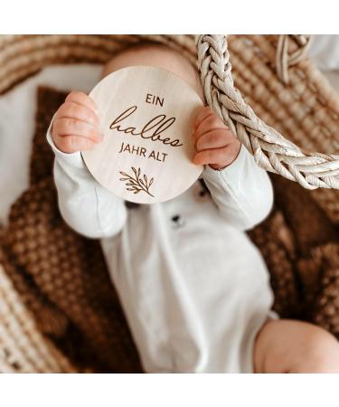 Holz Meilensteinkarten f r Babys 30 edle Holzscheiben als Geschenk zur Geburt oder Babyparty f r werdende M tter und Eltern - Buy Online on GoSupps.com