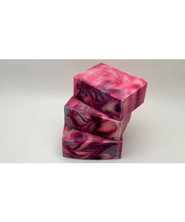 Peppermint Tingle Goat Milk Soap | Nourishing & Refreshing | 4.5-6 oz Bar - Shop Internationally - Buy Online on GoSupps.com