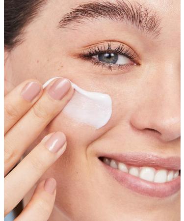 Manhattan Matte Primer - Light & Mattifying for a Flawless Complexion | Buy Internationally - Buy Online on GoSupps.com