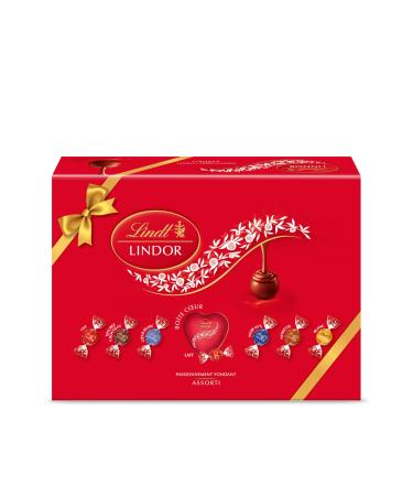 Lindt - Bo te Cadeau LINDOR - Assortiment de Chocolat au Lait Noir 45% Blanc Noisette C ur Blanc Double Chocolat - C ur Fondant 930g Classique 930g