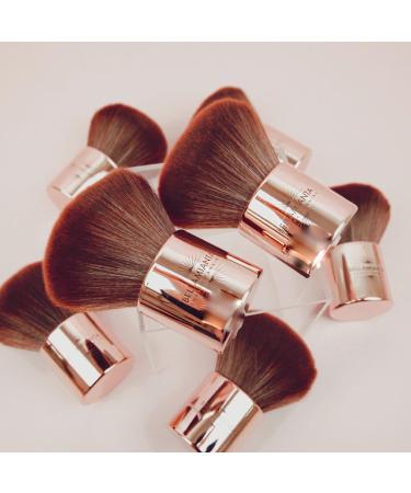 Luxury Kabuki Bronzing Brush | Premium Makeup Brush for Flawless Application | International Shipping Available - Buy Online on GoSupps.com