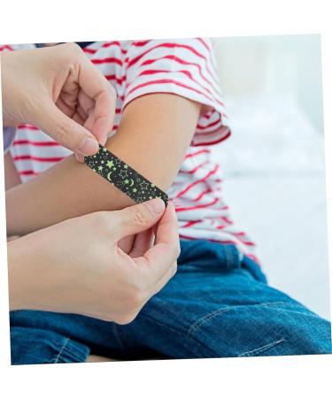 100pcs Glow-in-the-Dark Finger Wounds Patches for Adults - Self-Wrap Small Wound Care - Multi-Use 7.20x1.90x0.10CM - International Shipping Available - Buy Online on GoSupps.com