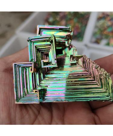 180-200g Quartz Crystal Rainbow Titanium Bismuth Specimen Cluster yuebang ERBDRGAZ - Buy Online on GoSupps.com
