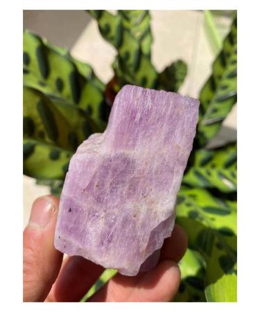 Natural raw kuzite Stone Natural Crystal 1030g Raw Stones and Minerals