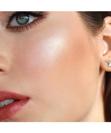 Lune+Aster SuperStar Highlighter - Silk-textured Champagne Luminizing Glow - Buy Online on GoSupps.com