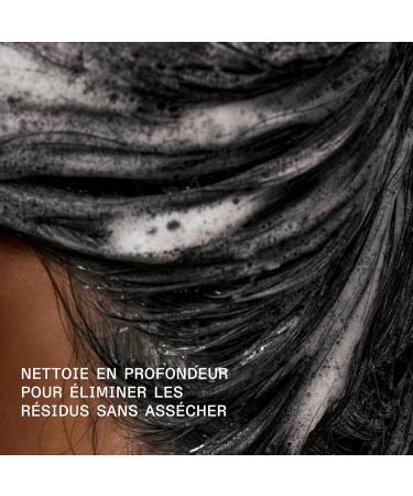 Olaplex No 4C Shampoing Clarifiant Nettoie en Profondeur Adoucit et Restaurer la Brillance et la Clart Pour Tous Types de Cheveux avec Accumulation de Produits Sans Sulfate 250 ml - Buy Online on GoSupps.com