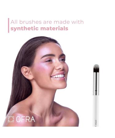 Fine Angled Eyeliner Brush - Professional Flat Tool for Precise Eyeliner Application | Cruelty-Free Beauty Accessory (PRO 11 - Buy Online on GoSupps.com