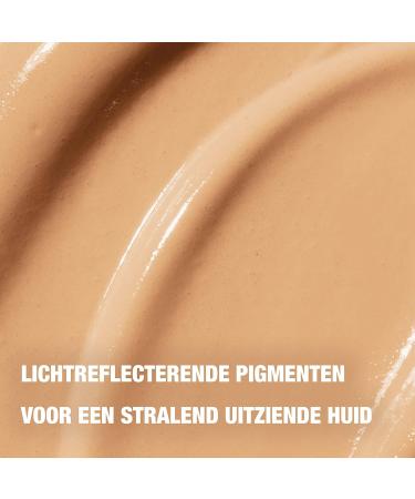 Maybelline Dream Radiant Liquid Hydrating Foundation 01 Natural Ivory 30ml (Pack of 1) - Buy Online on GoSupps.com