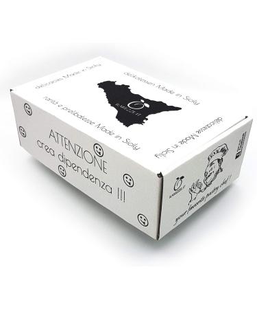 RAREZZE - classic Sicilian curly almond paste with cherry in a beautiful decorated gift box (kg.1). Directly from Sicily by the old artisan pastry workshop - Buy Online on GoSupps.com