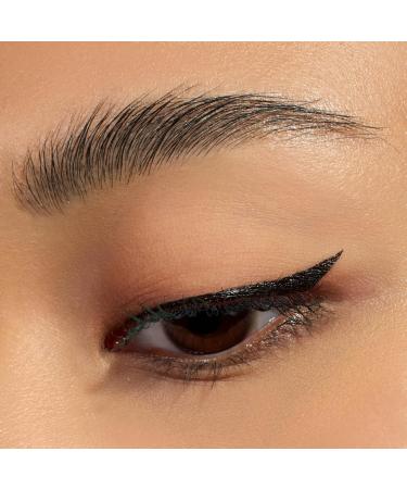 Essence Cosmetics Quick Wing Stamp Eyeliner Long Lasting Fast Payoff Highly Pigmented Intense Intense Color 3.5 ml - Buy Online on GoSupps.com