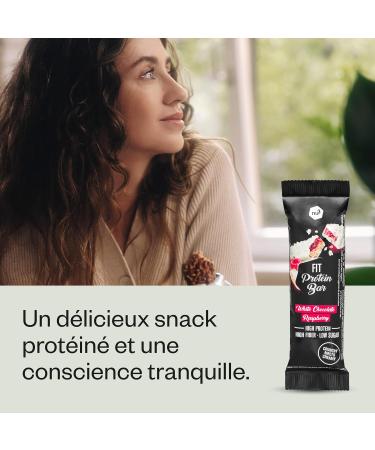 nu3 Fit Protein Bar White Chocolate Raspberry 12 x 55g - high protein bar with 17.6g protein per bar - palm oil and aspartame free - 2.5g sugar per bar - milk protein - Buy Online on GoSupps.com