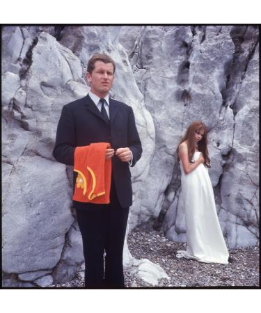 Rabbit in the Pit ( Hschen in der Grube ) (Blu-Ray) - Buy Online on GoSupps.com