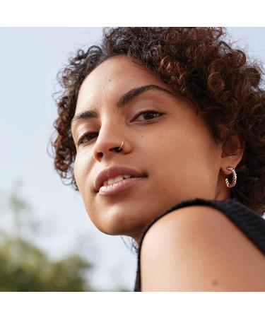 Neutrogena Fragrance-Free Makeup Remover Face Wipes - Gentle Daily Cleansing Towelettes for Waterproof Makeup - 25 ct Pack - Alcohol & Fragrance Free - 100% Plant-Based Fibers - Buy Online on GoSupps.com