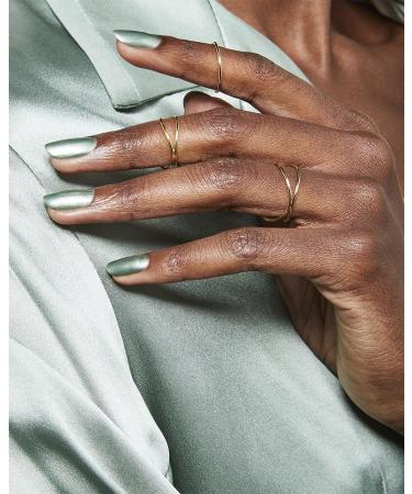 Essie Salon-Quality Sage Green Nail Polish - 8-Free Vegan Winter 2022 Collection Head To Mistletoe 0.46 oz - Shop Internationally - Buy Online on GoSupps.com