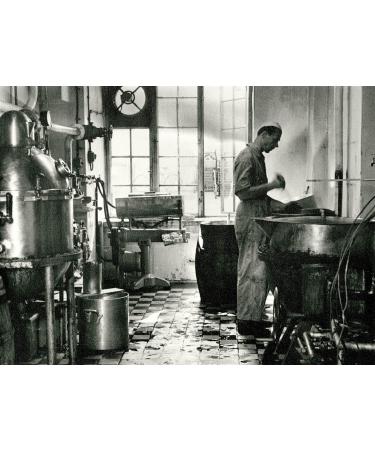 Halva Original Finnish Salt Liquorice 200 g 1 - Buy Online on GoSupps.com