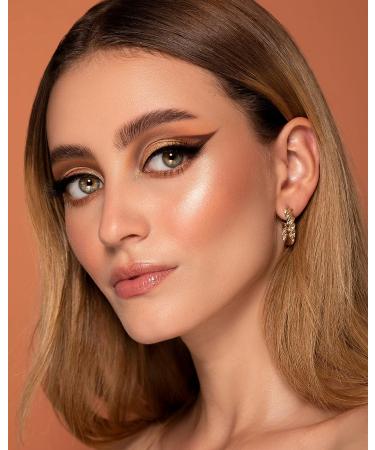 Sigma Beauty GlowKissed Highlight Palette | Highlighted Warm Tones | Glow Vibes  Mirror Included - Buy Online on GoSupps.com