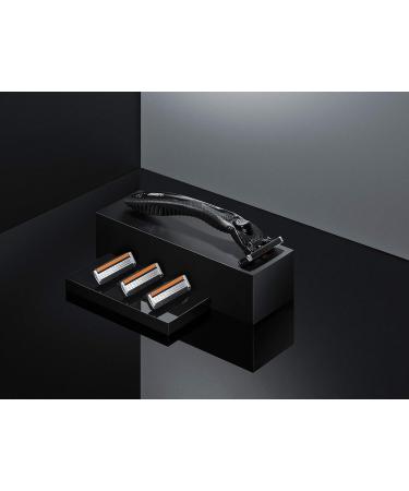 BIC Flex 3 Hybrid Razor Set for Men - 3 Blades 1 Razor Handle & 4 Replacement Blades - International Shipping Available - Buy Online on GoSupps.com