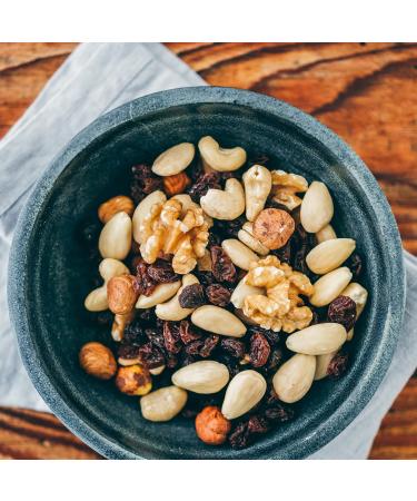 Buy Seeberger Student Food: Vegan Nut-Fruit Mix with Hazelnuts Almonds Walnuts & Raisins - 400g Pack | Rich in Vitamin E | International Shipping - Buy Online on GoSupps.com