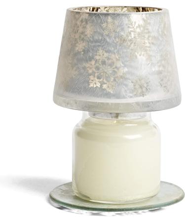 Yankee Candle Snow in Love - Medium Glass Candle | Shop Internationally - Buy Online on GoSupps.com