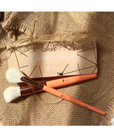 Glow Trio Eyeshadow Palette - Creamy Texture & Brightening Effect | International Shipping Available - Buy Online on GoSupps.com