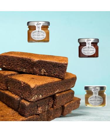 Chocolate Brownie Gift Box by Post | 8 Hand Baked Brownies with Unique Preserves Spreads Including Salted Caramel Chocolate & Banoffee - Buy Online on GoSupps.com