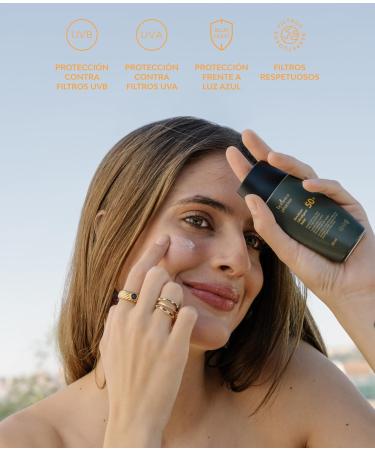  Botanicapharma Botanicapharma Ultra-Light Sunscreen Emulsion SPF50+ 50ml Moisturizing action and strengthens the skin's barrier function. Ultra-light texture - Buy Online on GoSupps.com