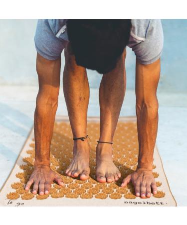 Glanzn ck Berlin Health Collection: XL Acupressure Mat Set - Relief for Tension & Back Pain Sustainable Massage Mat with Pillow & Bag International Shipping Available - Buy Online on GoSupps.com