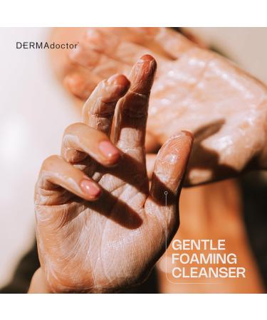 DERMAdoctor Kakadu C dermatologue formul la vitamine C claircissement quotidien 3 en 1 nettoyant exfoliant pour le visage nettoyant pour le visage nettoyant pour le visage d maquillant - Buy Online on GoSupps.com