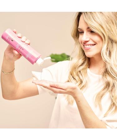  Maternatura Maternatura Elastic shampoo for wavy hair with blackcurrants gives volume hydration and elasticity made in Italy organic beauty routine for wavy hair - 250 ml - Buy Online on GoSupps.com